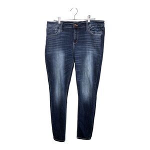 Daytrip Virgo Skinny Denim Jeans Women's Size 34 Long distressed rip pockets